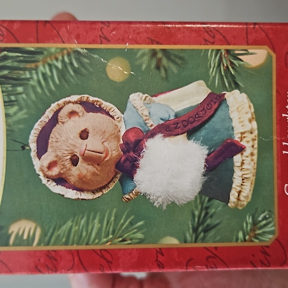 Granddaughter Keepsake Ornament Hallmark NEW - Picture 3 of 3